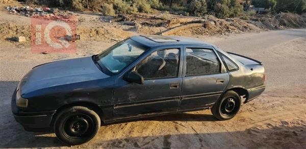 اوبل فيكترا 1989 للبيع في العراق - الكوفة